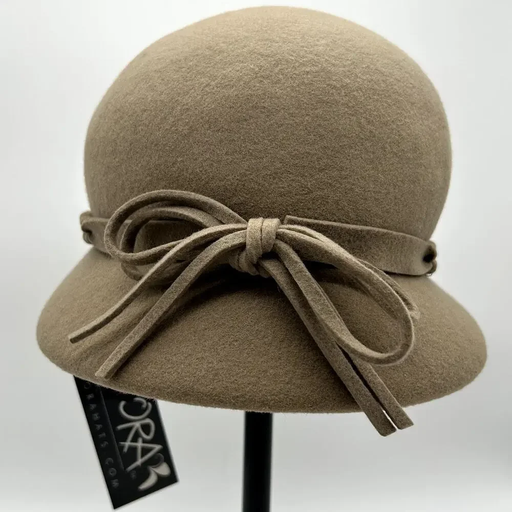 New Adora Wool Cloche Hat NWT Camel Tan Braided Band Bow One Size Classic Felt